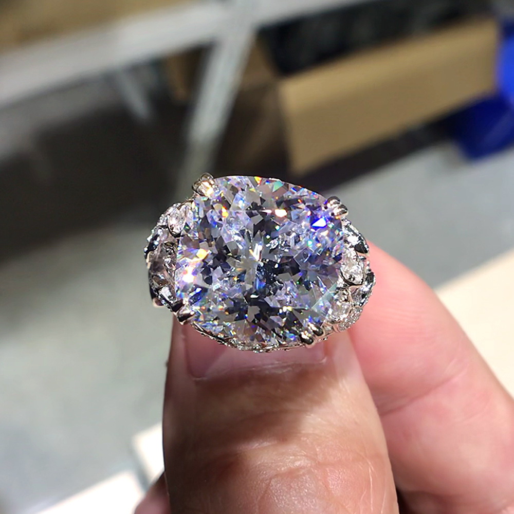 Choucong Brand Wedding Rings Luxury Jewelry 925 Sterling Silver Large Cushion Shape 5A Cubic Zircon CZ Diamond Gemstones Party Women Engagement Flower