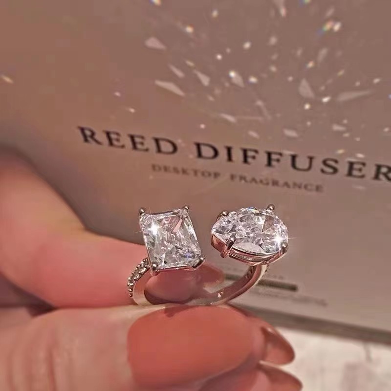 Fashion Jewelry Wedding Rings 925 Sterling Silver Water Drop Emerald CZ Diamond Gemstones Party Eternity Women Open Adjusable Ring Gfit
Fashion Jewelry Wedding Rings 925 Sterling Silver Water Drop Emerald CZ Diamond Gemstones Party Eternity Women Open Adjusable Ring Gfit