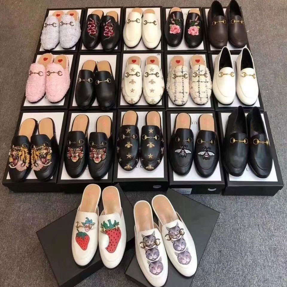 2023 Designer Princetown Slippers Mules Fashion Women Loafers Metal Chain Comfortable Casual Shoe Lace Velvet Slipper Lazy Slides Casual Flat Shoes, 21
2023 Designer Princetown Slippers Mules Fashion Women Loafers Metal Chain Comfortable Casual Shoe Lace Velvet Slipper Lazy Slides Casual Flat Shoes, 21
