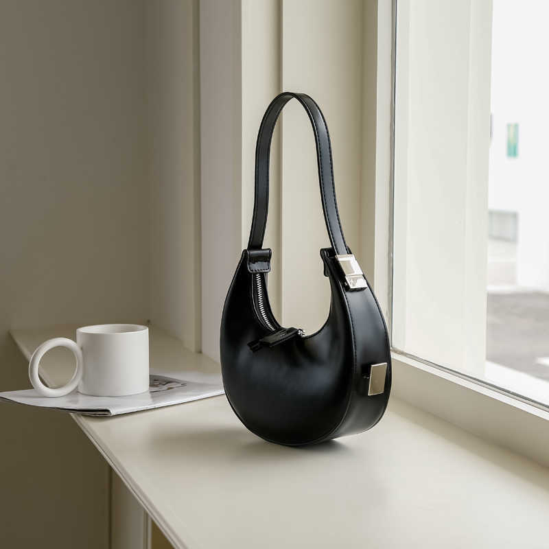 Shoulder Bags Woman's Korean Brand Design Personality Retro Shoulder Crescent Bag Osoi Exquisite Small Leather Pretty Clutch Half Moon Handbag G230210, Light green
Shoulder Bags Woman's Korean Brand Design Personality Retro Shoulder Crescent Bag Osoi Exquisite Small Leather Pretty Clutch Half Moon Handbag G230210, Light green