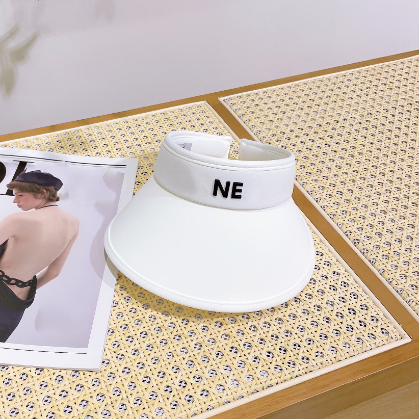 Classic casquette Topless visor Designers hat luxury Baseball cap Street Caps Fashion Baseball Women and Men sunshade Cap Sports Ball Caps Outdoor Travel gift nice, White
Classic casquette Topless visor Designers hat luxury Baseball cap Street Caps Fashion Baseball Women and Men sunshade Cap Sports Ball Caps Outdoor Travel gift nice, White