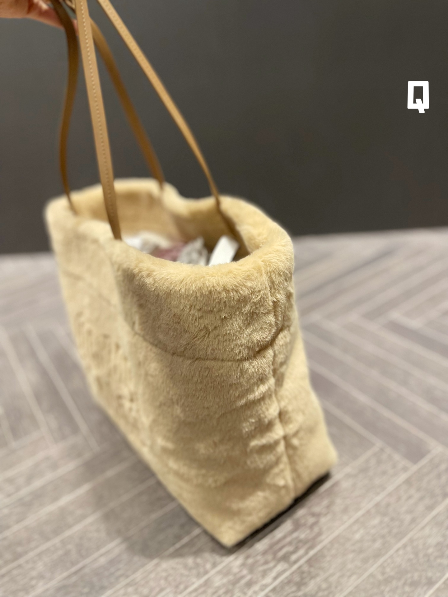 miu 2023 miu designer bag shopping bag Single shoulder bag women's new brand letter fashion bag handbag tote bag birthday Mother's Day Christmas WNPD, Light yellow
miu 2023 miu designer bag shopping bag Single shoulder bag women's new brand letter fashion bag handbag tote bag birthday Mother's Day Christmas WNPD, Light yellow
