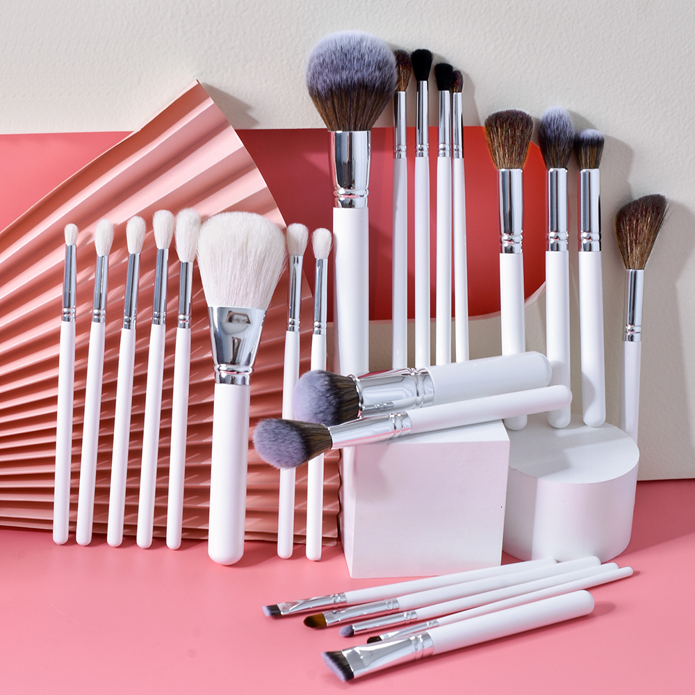 Eye Shadow 26pcs Makeup Brushes Set Blush Foundation Concealer Eyeshadow Eyebrow Powder Cosmetic Brush Soft Fiber Face Make Up Beauty Tools 230211