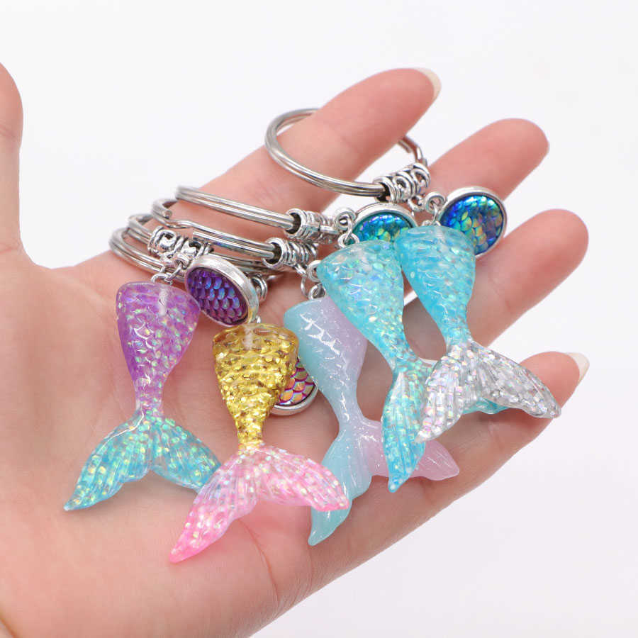 Key Rings 5pcs/lot Shinny Sequins Mermaid Tail Keychain Colorful Fish Scales Pendants Keyring For Friends Sister Party Jewelry Gifts G230210