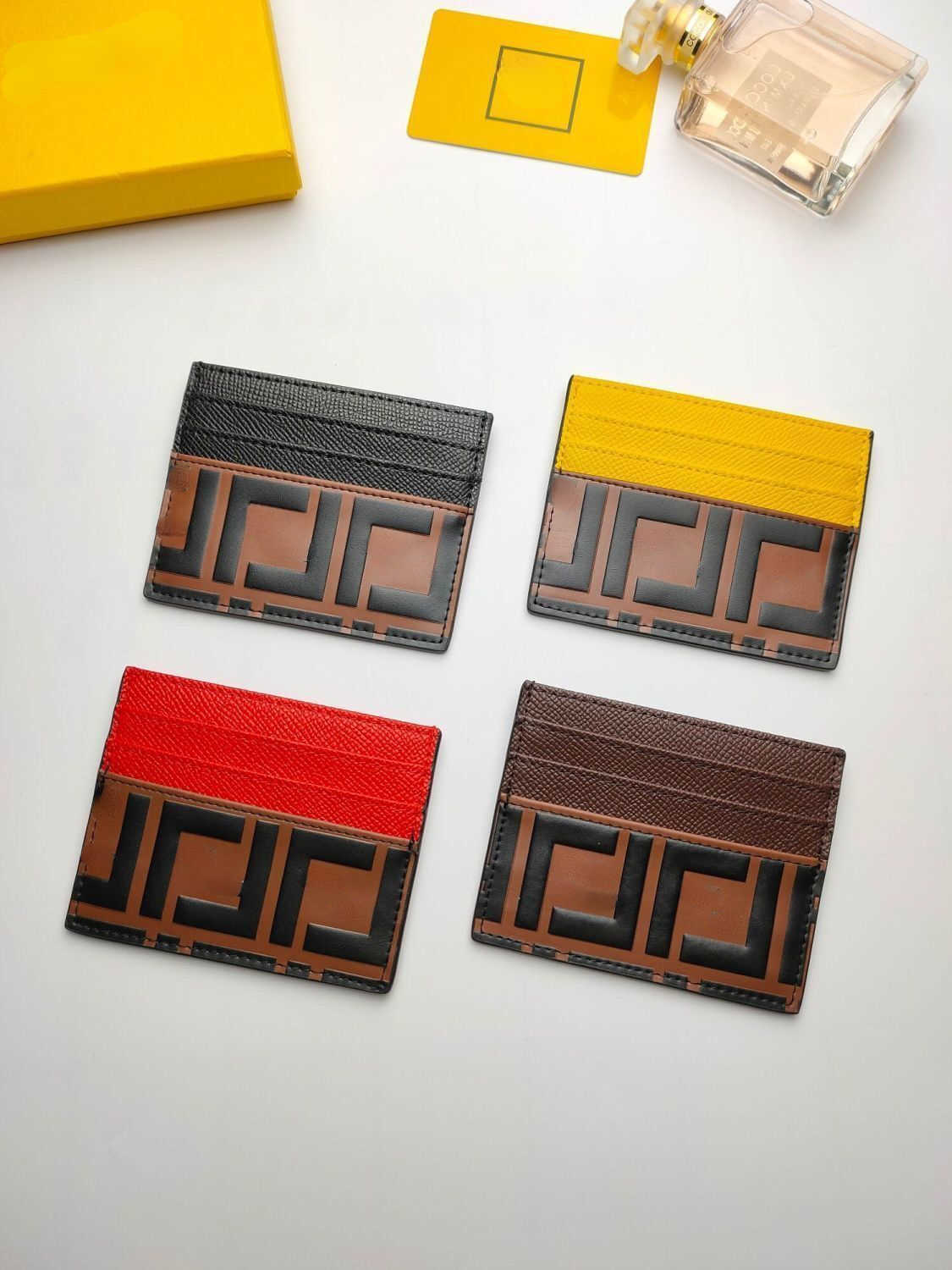 Luxury Designer Change Purse Card pack Handbag Card Portable piece High Face Value Letter Calfskin Wholesale Zero Wallet Certificate Storage Factory Direct Sale, Gift box packing
Luxury Designer Change Purse Card pack Handbag Card Portable piece High Face Value Letter Calfskin Wholesale Zero Wallet Certificate Storage Factory Direct Sale, Gift box packing