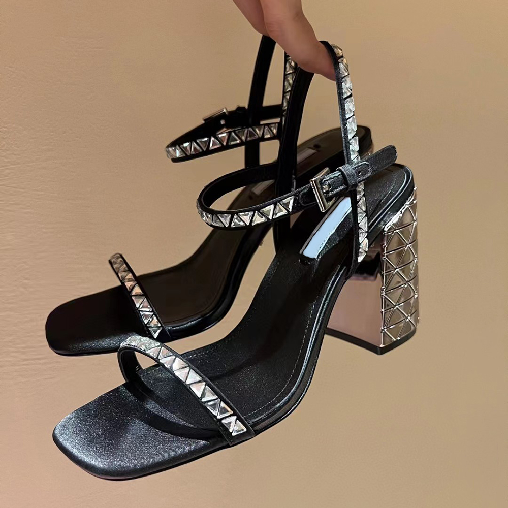 Rhinestone High heeled sandals party women Dance shoe formal shoes designer sexy heels 5cm Lady Metal heel Belt buckle Thick Heel Woman shoes Large size 35-42 With box, Black
Rhinestone High heeled sandals party women Dance shoe formal shoes designer sexy heels 5cm Lady Metal heel Belt buckle Thick Heel Woman shoes Large size 35-42 With box, Black