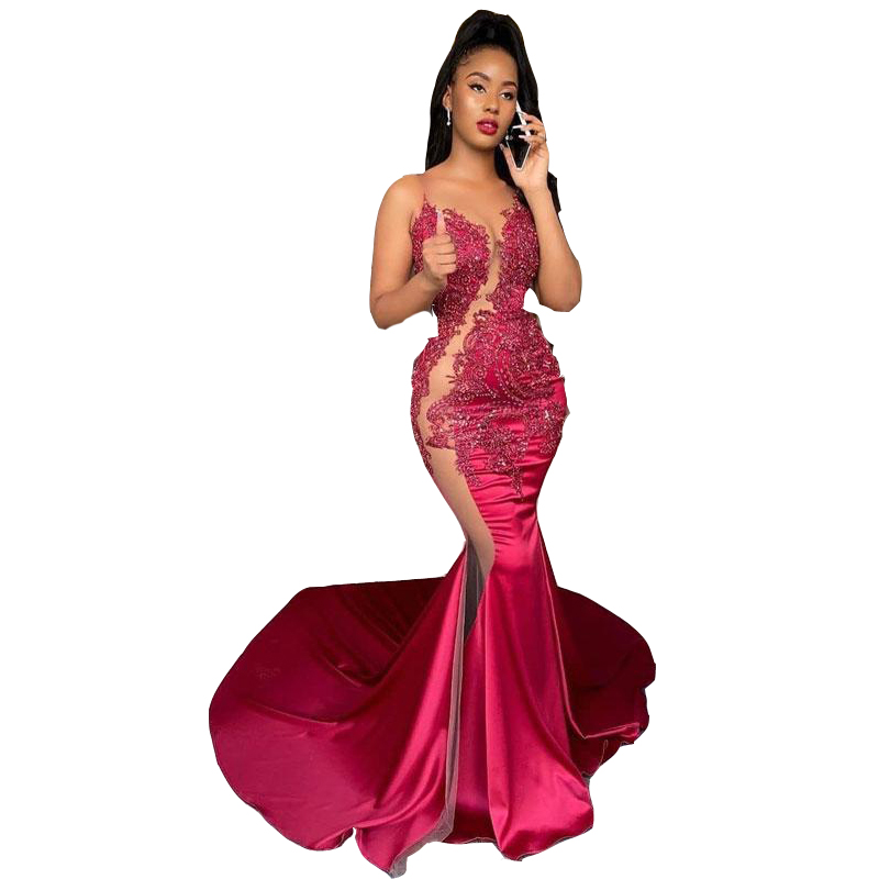 2023 Red Prom Dresses Jewel Neck Illusion Sleeveless Mermaid Lace Appliques Sweep Train Crystal Beads Plus Size Evening Gowns Party Dresses Side Split