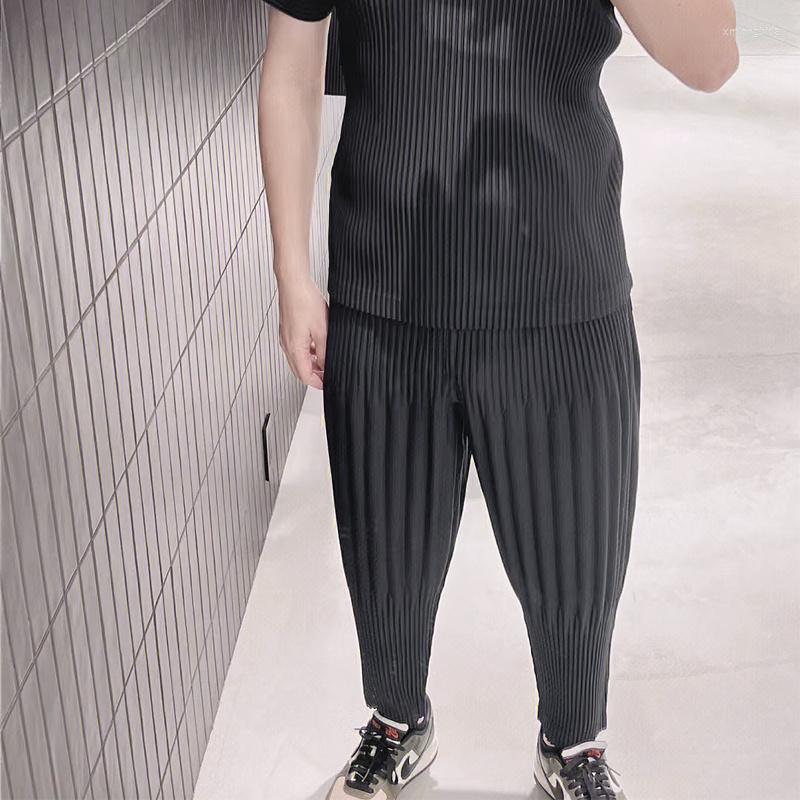 Men' Pants Miyake Homme Plisse Issey Pleated Fabric Fashion Casual Men' And Women' Knickerbockers Pencil, Black
Men' Pants Miyake Homme Plisse Issey Pleated Fabric Fashion Casual Men' And Women' Knickerbockers Pencil, Black