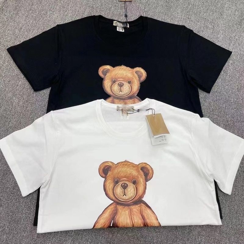 Summer Mens Designer T Shirt Casual Man Womens Tees With Letters Print Short Sleeves Top Sell Luxury Men Hip Hop clothes graphic shirt, Empty bag(not sell separately)
Summer Mens Designer T Shirt Casual Man Womens Tees With Letters Print Short Sleeves Top Sell Luxury Men Hip Hop clothes graphic shirt, Empty bag(not sell separately)