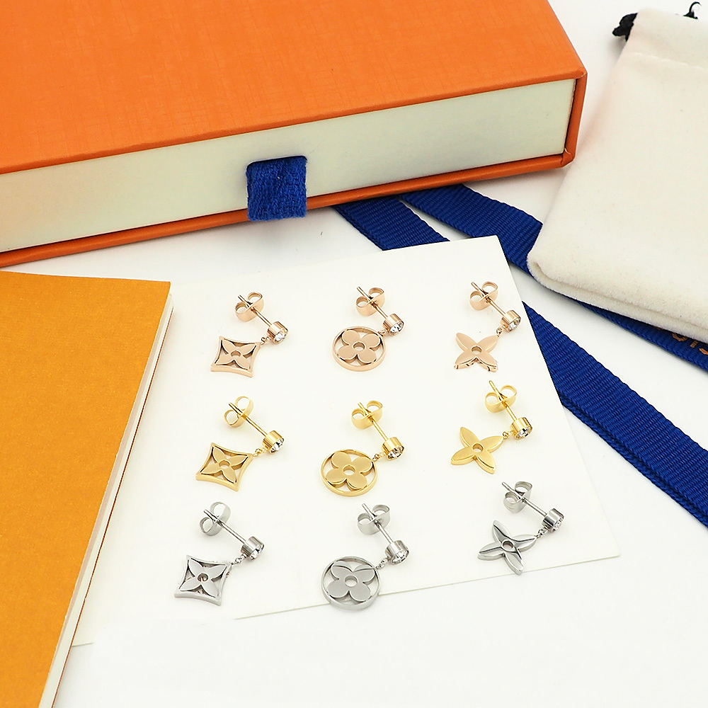 LLVV for woman Earrings dangles designer Studs Vintage diamond Gold plated 18K official reproductions classic style exquisite gift with box 001
LLVV for woman Earrings dangles designer Studs Vintage diamond Gold plated 18K official reproductions classic style exquisite gift with box 001