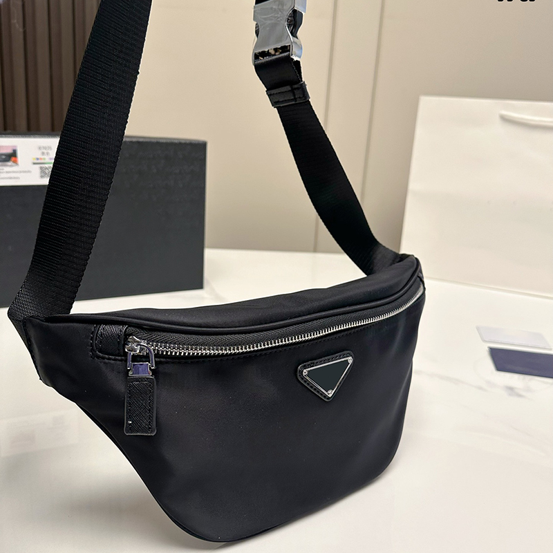 Womens Fanny Pack Designer Black Bumbag Luxury Mens Bum Bags Fashion Crossbody Shoulder Bags Waist Bag Triangle Bumbags Fanny Pack 2302113D
Womens Fanny Pack Designer Black Bumbag Luxury Mens Bum Bags Fashion Crossbody Shoulder Bags Waist Bag Triangle Bumbags Fanny Pack 2302113D