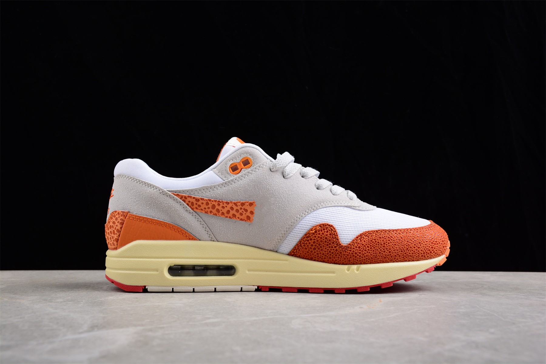 top quality Casual Shoes Wholesale Trainer 1 Master Magma Orange Running Men Women Training 87 Light Bone Neutral Outdoor
top quality Casual Shoes Wholesale Trainer 1 Master Magma Orange Running Men Women Training 87 Light Bone Neutral Outdoor