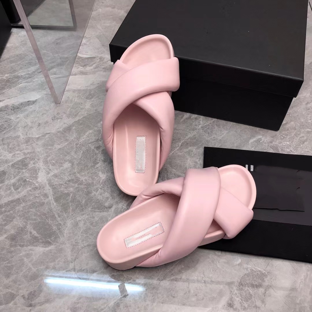 Womens slippers 4CM water platform raised soft bottom beach shoes Summer sandals Luxury designer brand factory home shoe Our size 35-41 with box, Black
Womens slippers 4CM water platform raised soft bottom beach shoes Summer sandals Luxury designer brand factory home shoe Our size 35-41 with box, Black