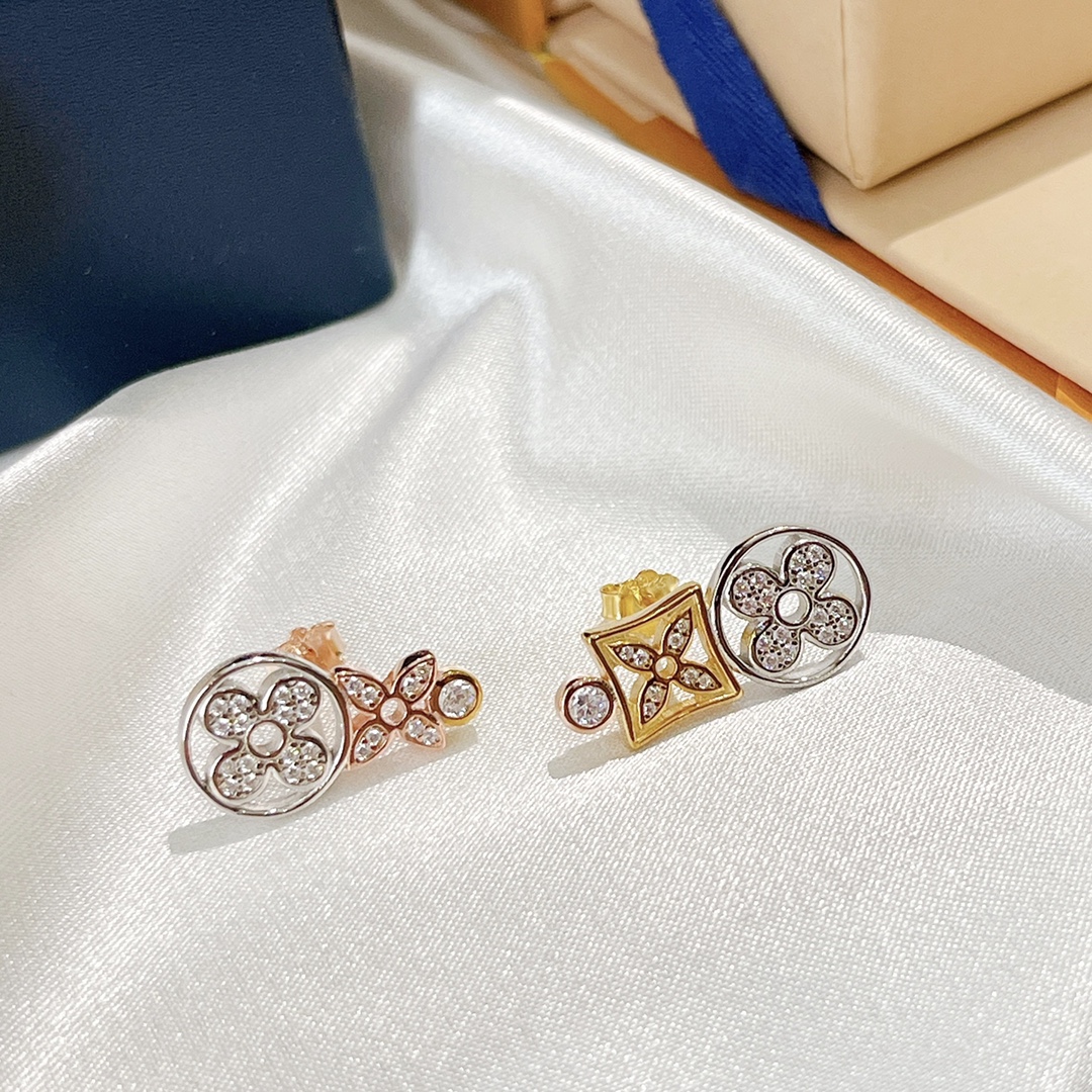 LLVV Earrings ldylle Blossom for woman Earrings designer diamond 925 silver official reproductions highest counter quality classic style gift for girlfriend 002
LLVV Earrings ldylle Blossom for woman Earrings designer diamond 925 silver official reproductions highest counter quality classic style gift for girlfriend 002