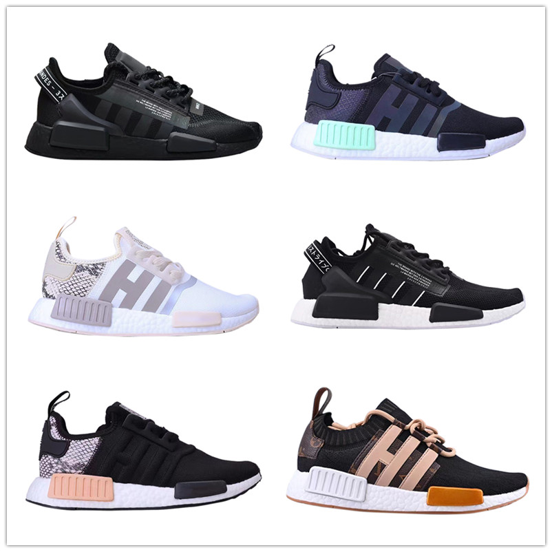 2023 OG NMDs R1 v2 Mens Womens casual shoes White Speckled Dazzle Camo Core Black Gradient Neon Aqua Tones Mexico City Munich Olive Oreo Japan White
2023 OG NMDs R1 v2 Mens Womens casual shoes White Speckled Dazzle Camo Core Black Gradient Neon Aqua Tones Mexico City Munich Olive Oreo Japan White