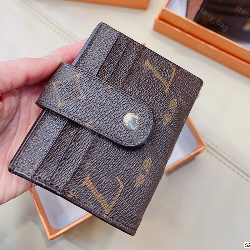 Luxury Designer Card Bags Wallet Mens Clutch Bag Letters Flower Leather Credit Cards Pocket Purses Wallets PU Womens Card Holder Bags Money, Red
Luxury Designer Card Bags Wallet Mens Clutch Bag Letters Flower Leather Credit Cards Pocket Purses Wallets PU Womens Card Holder Bags Money, Red