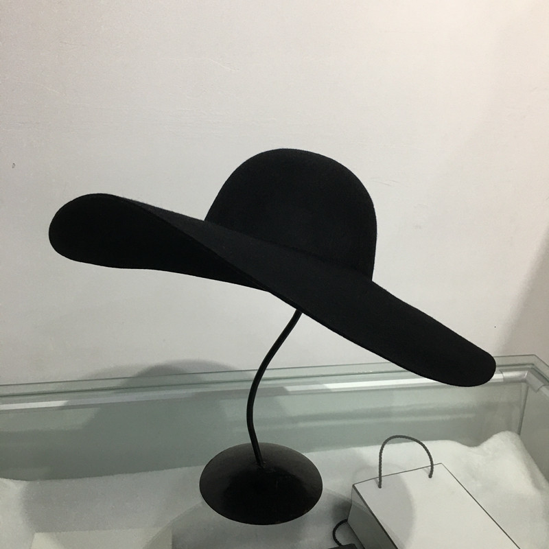 Cloches hukaili Retro Style Warm Wide Brim Wool Fedora Big Hat Black Felt Floppy Winter for Women Party Church Wedding 230211