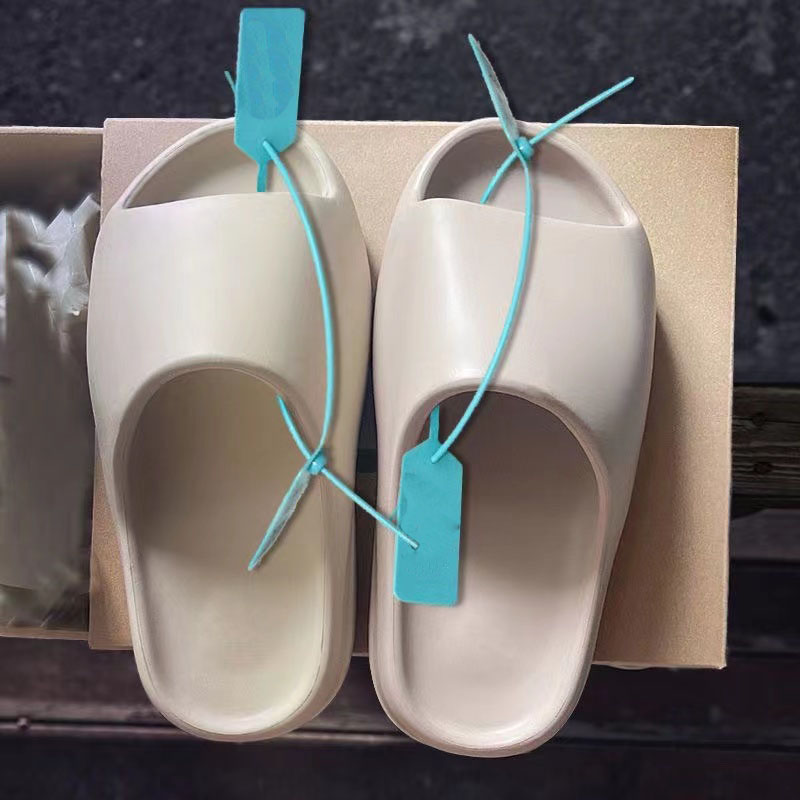 Designer slide flat sandals flipkart Foam Runner Sandals mens womens Slippers KW Bone Onyx Ochre Pure West Slippers Resin slides shoes men Slipper women beach Sandal
Designer slide flat sandals flipkart Foam Runner Sandals mens womens Slippers KW Bone Onyx Ochre Pure West Slippers Resin slides shoes men Slipper women beach Sandal
