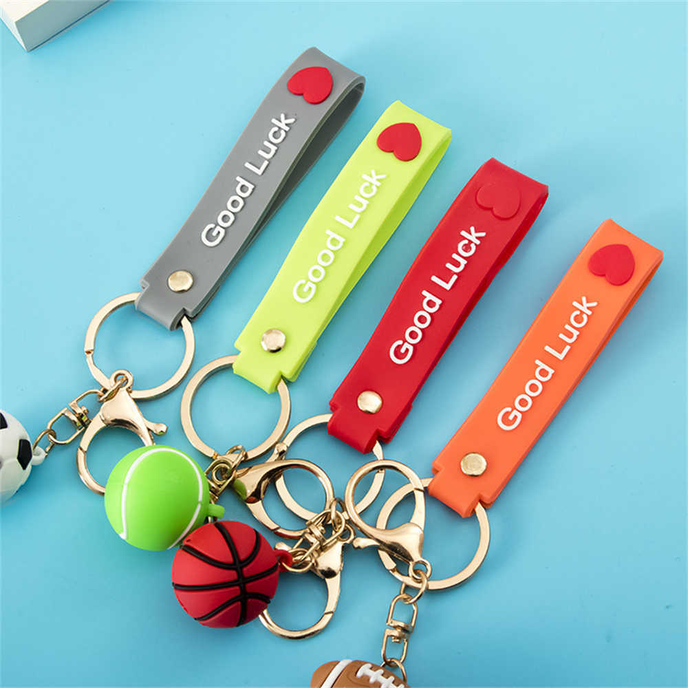 Key Rings Sport Rugby Volleyball Football Basketball Pendant Keychain With Good Luck Letter Sile Wristband Men Fan Souvenir Gifts G230210