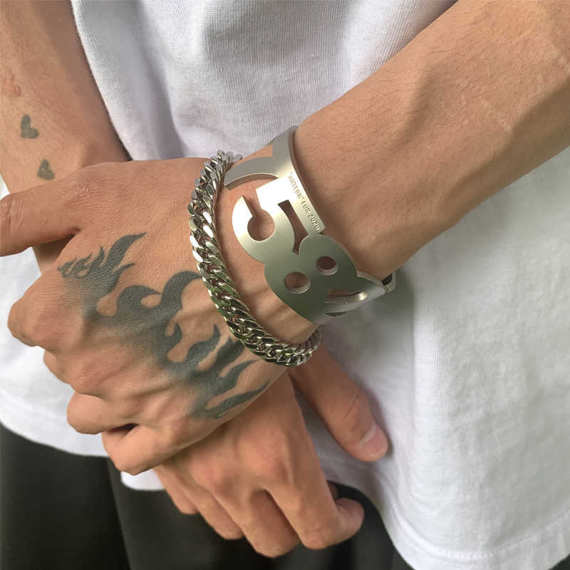 Bangle EDY 7758 Number Bracelet Punk Trend Temperament Titanium Steel Metal Opening Bracelet For Couples Men Women Girls Party Jewelry G230210
Bangle EDY 7758 Number Bracelet Punk Trend Temperament Titanium Steel Metal Opening Bracelet For Couples Men Women Girls Party Jewelry G230210