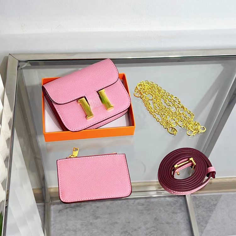 Luxury Designer Bags Change Purse Card pack Handbag Mini Kangkang Bag Women's H-button Small Square Pig Nose Chain New Leather Cross Body Factory Direct Sale, Gift box packing
Luxury Designer Bags Change Purse Card pack Handbag Mini Kangkang Bag Women's H-button Small Square Pig Nose Chain New Leather Cross Body Factory Direct Sale, Gift box packing