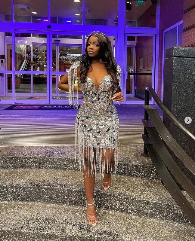 Luxury Diamond Silver Evening Dress 2023 Sparkly Crystal Short Prom Dress For Black Girl Long Sleeve Tassel Cocktail Graduation Formal Occasion Party 
