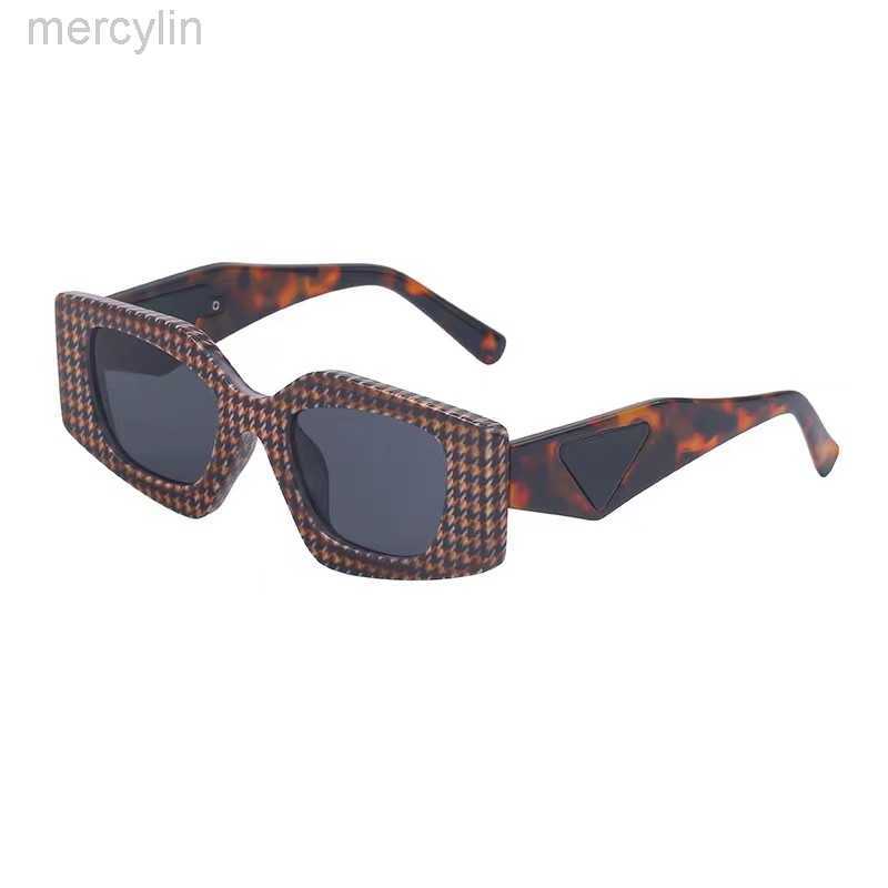 Designer Prad New Fashion Designer Sunglasses for Women Classic Eyeglasses Goggle Outdoor Beach Sun Glasses Mix Color Optional Triangular Signature Gafas
Designer Prad New Fashion Designer Sunglasses for Women Classic Eyeglasses Goggle Outdoor Beach Sun Glasses Mix Color Optional Triangular Signature Gafas