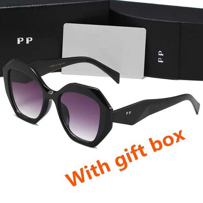 Designer Prad 2022 Fashion Designer Sunglasses Classic Eyeglasses Goggle Outdoor Beach Sun Glasses for Man Woman 6 Color Optional Triangular Signature
Designer Prad 2022 Fashion Designer Sunglasses Classic Eyeglasses Goggle Outdoor Beach Sun Glasses for Man Woman 6 Color Optional Triangular Signature