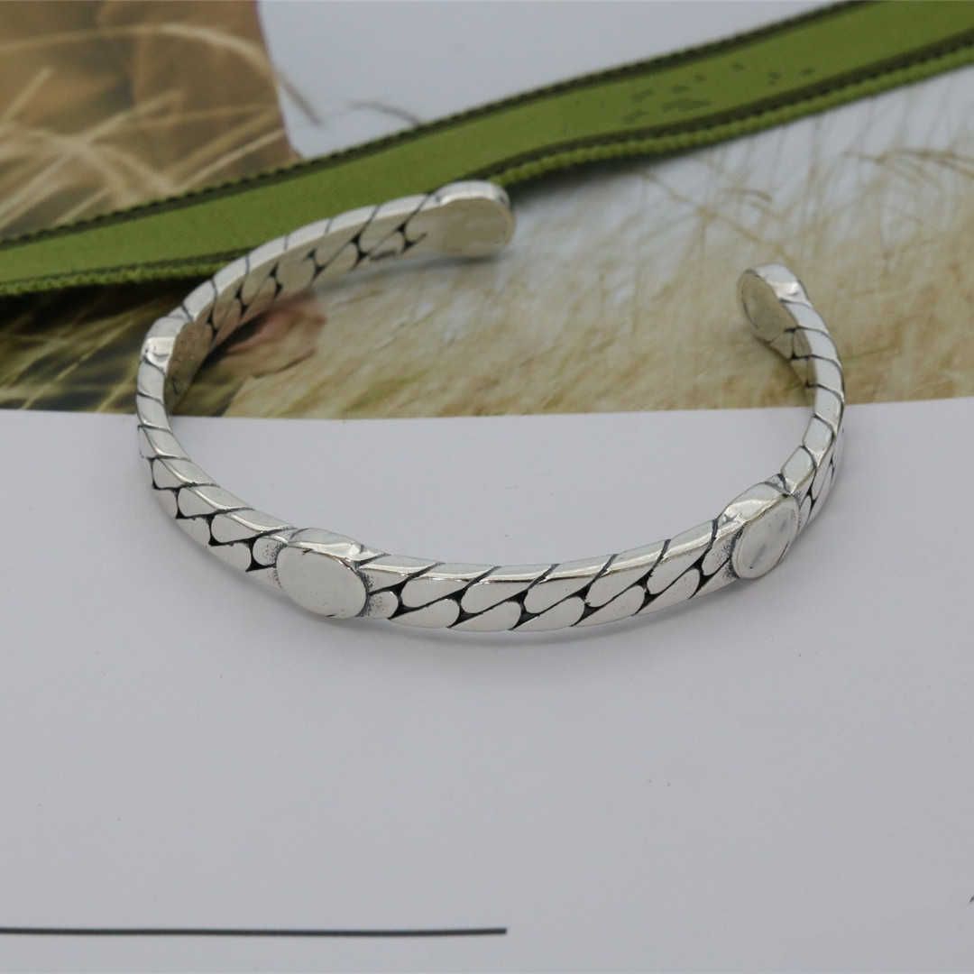 Womens Stainless Steel Bracelets Designer Bangle Bracelet Stripe Letter Carved Open Bracelet Charm Couple Jewelry 
Womens Stainless Steel Bracelets Designer Bangle Bracelet Stripe Letter Carved Open Bracelet Charm Couple Jewelry