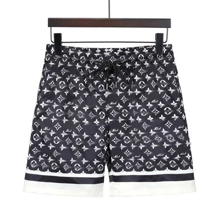 Men's Shorts Men's designer summer beach shorts fashion letter print drawstring pants loose men's casual street sports pants Asian size M-3XL-688
Men's Shorts Men's designer summer beach shorts fashion letter print drawstring pants loose men's casual street sports pants Asian size M-3XL-688
