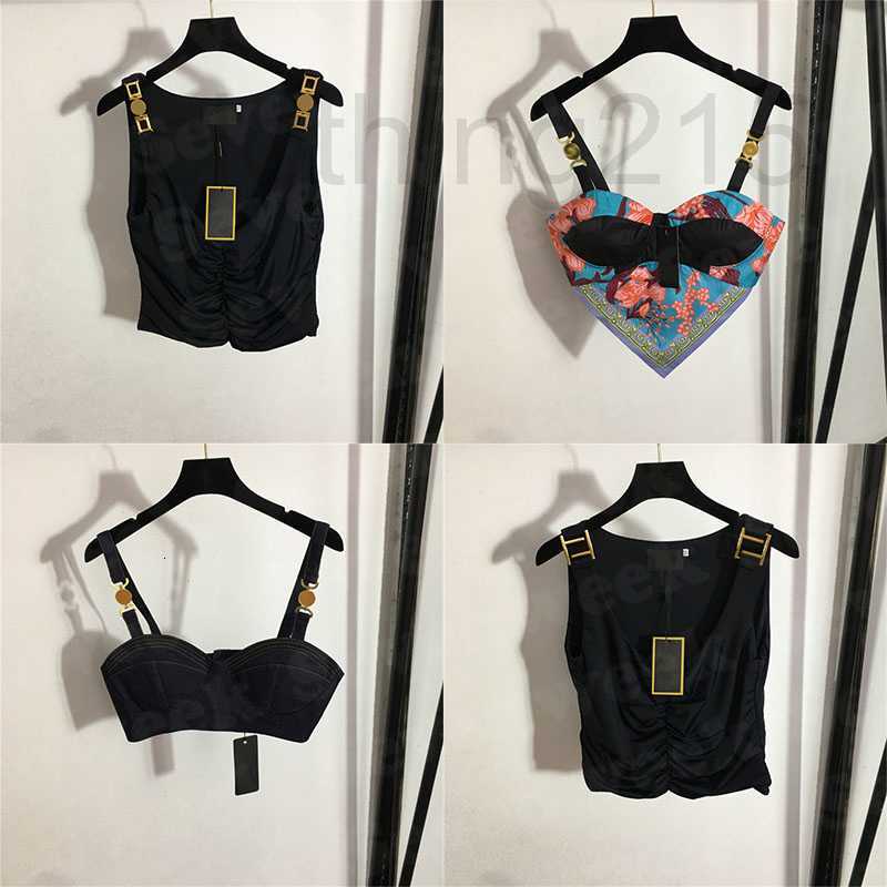Women' T-Shirt Designer Womens Designers T Shirts Bustier Underwear With Metal Badge Sexy Deep V Denim Sling Tube Tops Women Clothing Q3EE, 20224431
Women' T-Shirt Designer Womens Designers T Shirts Bustier Underwear With Metal Badge Sexy Deep V Denim Sling Tube Tops Women Clothing Q3EE, 20224431