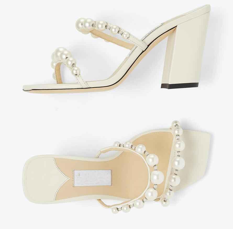 Summer Lxuxry Brands Amara Sandals Shoes For Women Nappa Leather Mules with Pearl Strappy Block Heels Comfort Fashion Slipper Walking EU35-43
Summer Lxuxry Brands Amara Sandals Shoes For Women Nappa Leather Mules with Pearl Strappy Block Heels Comfort Fashion Slipper Walking EU35-43