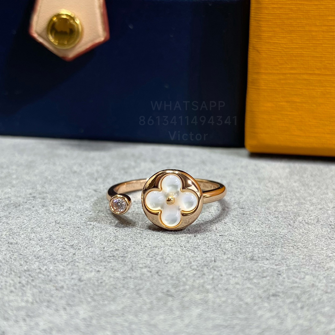 LW ring for woman designer Natural Fritillaria Pearl 18K T0P quality classic style brand designer highest counter quality crystal crystal gift for girlfriend 003
LW ring for woman designer Natural Fritillaria Pearl 18K T0P quality classic style brand designer highest counter quality crystal crystal gift for girlfriend 003