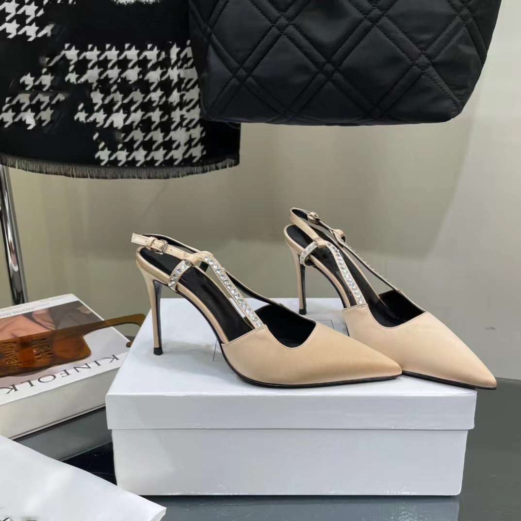 Dress shoes Slim high heel silk diamond chain sandals with toe tip 9CM pink luxury designer spring and summer party shoes Our size 35-41 with box, Khaki
Dress shoes Slim high heel silk diamond chain sandals with toe tip 9CM pink luxury designer spring and summer party shoes Our size 35-41 with box, Khaki
