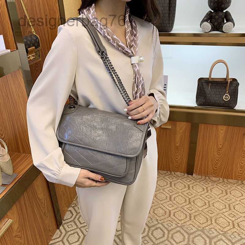 Chain Hands Brand outlet Handbag Fashion Paris Designer Tassel Shoulder Bag Siant Lourent Manhattan Niki Women's Trendy Leather Retro Versatile Lady NJN3, Gray trumpet
Chain Hands Brand outlet Handbag Fashion Paris Designer Tassel Shoulder Bag Siant Lourent Manhattan Niki Women's Trendy Leather Retro Versatile Lady NJN3, Gray trumpet