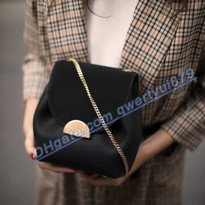 polene bag Shoulder Bags polene paris chain Shoulder bag Luxury Designer Fashion women black leather Crossbody Magnetic Buckle Closure Cross body bags FP68
polene bag Shoulder Bags polene paris chain Shoulder bag Luxury Designer Fashion women black leather Crossbody Magnetic Buckle Closure Cross body bags FP68