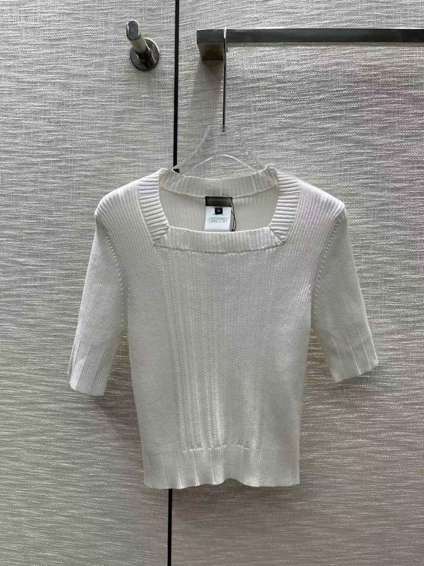 Milan Runway Sweaters 2023 Spring Summer Square Neck 1/2 Sleeves Print Sweater High End Jacquard Cardigan Designer 0213-5, Black
Milan Runway Sweaters 2023 Spring Summer Square Neck 1/2 Sleeves Print Sweater High End Jacquard Cardigan Designer 0213-5, Black