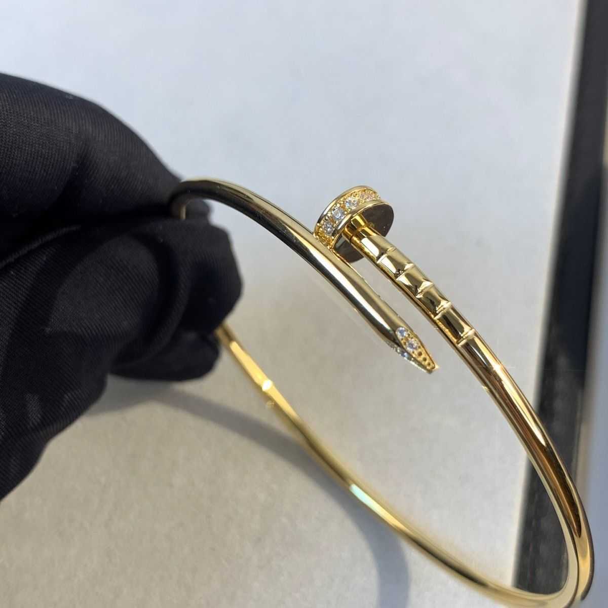 Designer Carti Bracelets Diamond Charm Love bracelet women juste Luxury Bangles Full Sky Star bracelet 925 silver full d
Designer Carti Bracelets Diamond Charm Love bracelet women juste Luxury Bangles Full Sky Star bracelet 925 silver full d