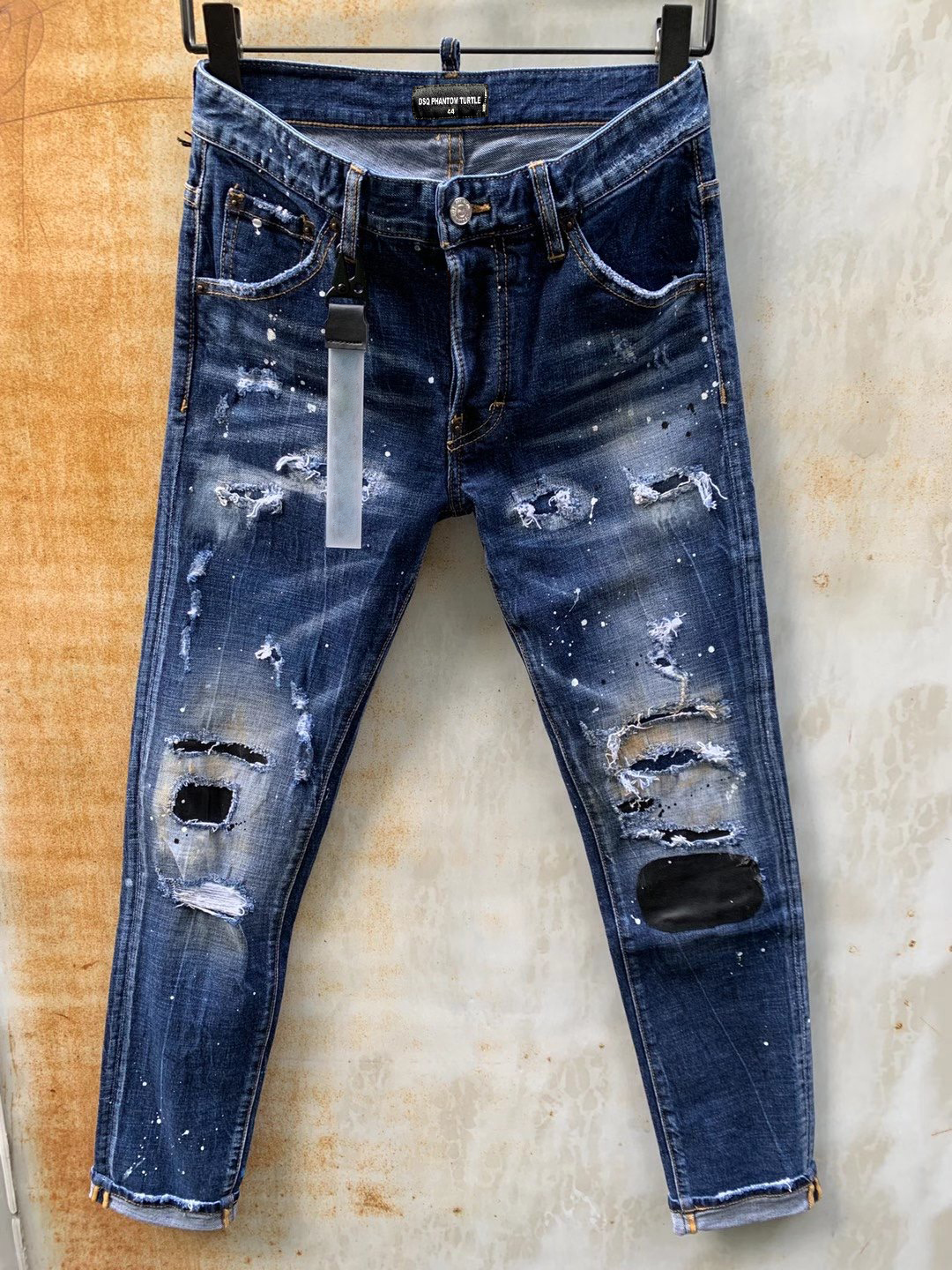 DSQ PHANTOM TURTLE Men's Jeans Mens Luxury Designer Jeans Skinny Ripped Cool Guy Causal Hole Denim Fashion Brand Fit Jeans Men Washed Pants 61283, 01
DSQ PHANTOM TURTLE Men's Jeans Mens Luxury Designer Jeans Skinny Ripped Cool Guy Causal Hole Denim Fashion Brand Fit Jeans Men Washed Pants 61283, 01