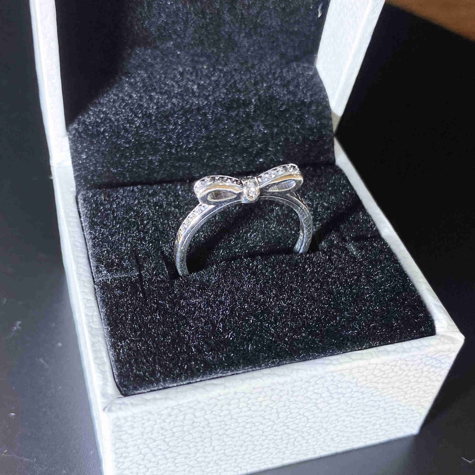 Band Rings New 925 Sterling Silver Sparkling Bow Round CZ Rings for Women Gilr Girlfriend Engagement Jewelry Anniversary Birthday G230213