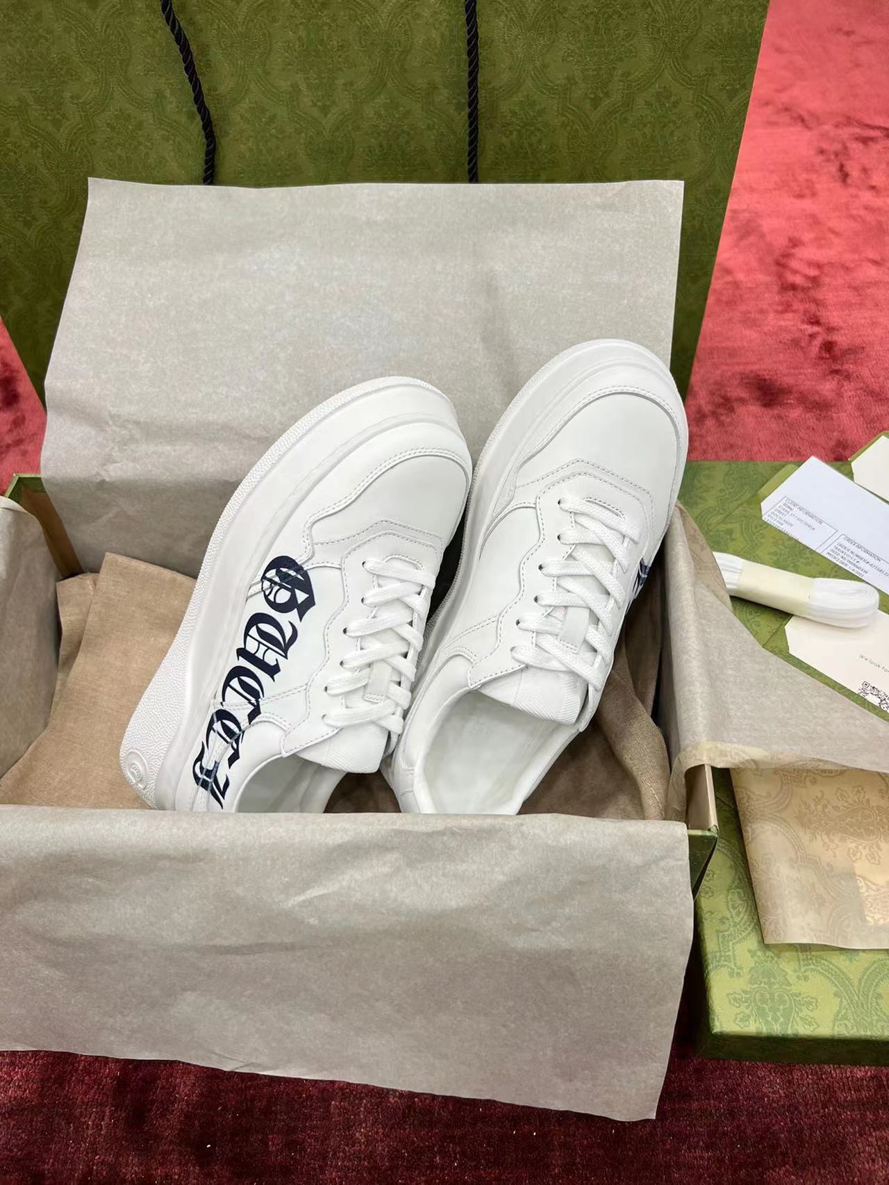 2023 Classic Casual Shoes Screener Canvas Sneakers Women Luxury Classic Blue Red Striped Rubber Leather Distressed Shoe Low Top Men Woman Outdoor Sneaker
2023 Classic Casual Shoes Screener Canvas Sneakers Women Luxury Classic Blue Red Striped Rubber Leather Distressed Shoe Low Top Men Woman Outdoor Sneaker