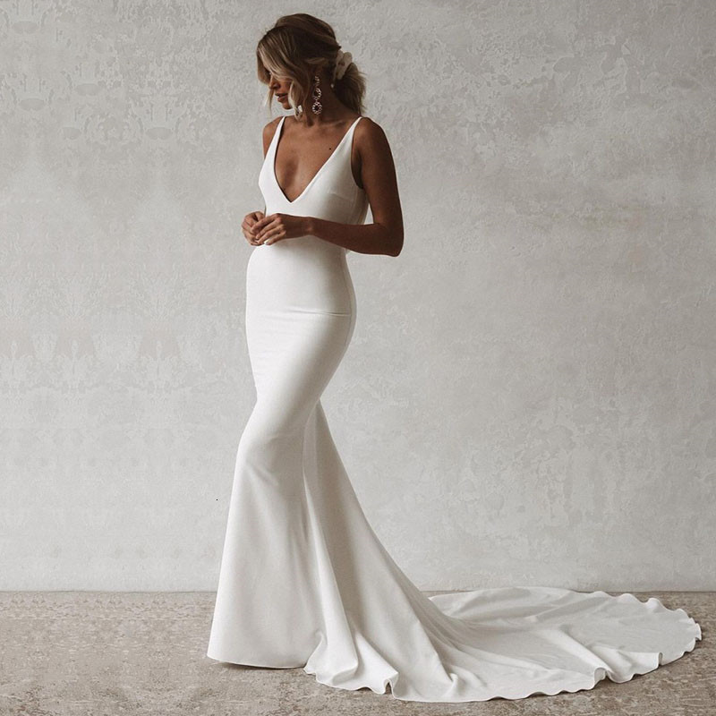 Party Dresses Sexy Mermaid Wedding VNeck Open Back Boho Gown Simple Plain Long Train Buttons Beach Bridal Robe De Mariee 230213, White
Party Dresses Sexy Mermaid Wedding VNeck Open Back Boho Gown Simple Plain Long Train Buttons Beach Bridal Robe De Mariee 230213, White