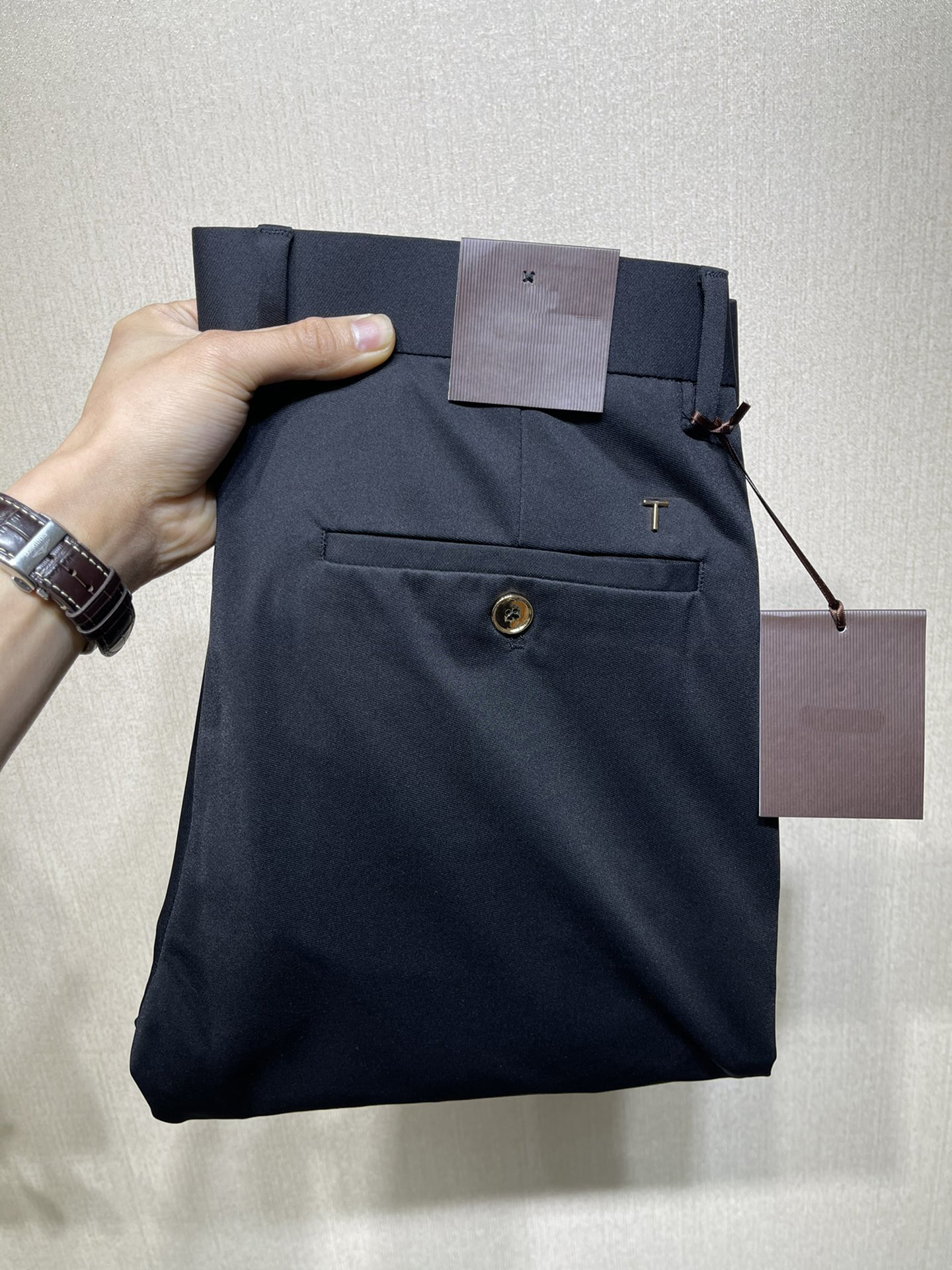 Highquality business gentleman pants comfortable smooth elastic material mens pants luxury designer pants, Black
Highquality business gentleman pants comfortable smooth elastic material mens pants luxury designer pants, Black