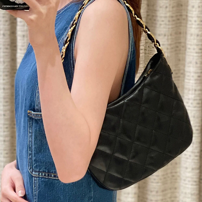 Designer Bags24cm Chain Flap Quilted Bag Women Bags Crossbody Handbags Purses Tote Lady Clutch Card Holder C Family- AS3562 Have a box
Designer Bags24cm Chain Flap Quilted Bag Women Bags Crossbody Handbags Purses Tote Lady Clutch Card Holder C Family- AS3562 Have a box
