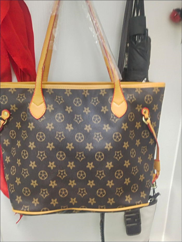 luxury designer ladies shopping bag handbag single shoulder large capacity magnetic snap button fashion all-match elegant tie dyeing, 8freight difference link
luxury designer ladies shopping bag handbag single shoulder large capacity magnetic snap button fashion all-match elegant tie dyeing, 8freight difference link