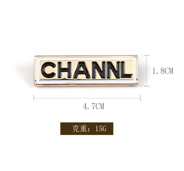 20style Brand Designer C Double Letter Brooches Women Men Couples Luxury Rhinestone Crystal Pearl Brooch Suit Laple Pin Metal Fashion Accessories
20style Brand Designer C Double Letter Brooches Women Men Couples Luxury Rhinestone Crystal Pearl Brooch Suit Laple Pin Metal Fashion Accessories