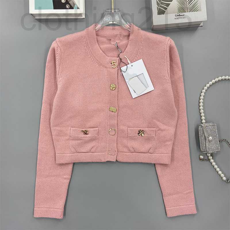 Women' Knits & Tees Designer Xiaoxiangfeng knitted round neck cashmere cardigan short waist dew sweet aging jacket 2022 early autumn new product 0IRP, Red
Women' Knits & Tees Designer Xiaoxiangfeng knitted round neck cashmere cardigan short waist dew sweet aging jacket 2022 early autumn new product 0IRP, Red