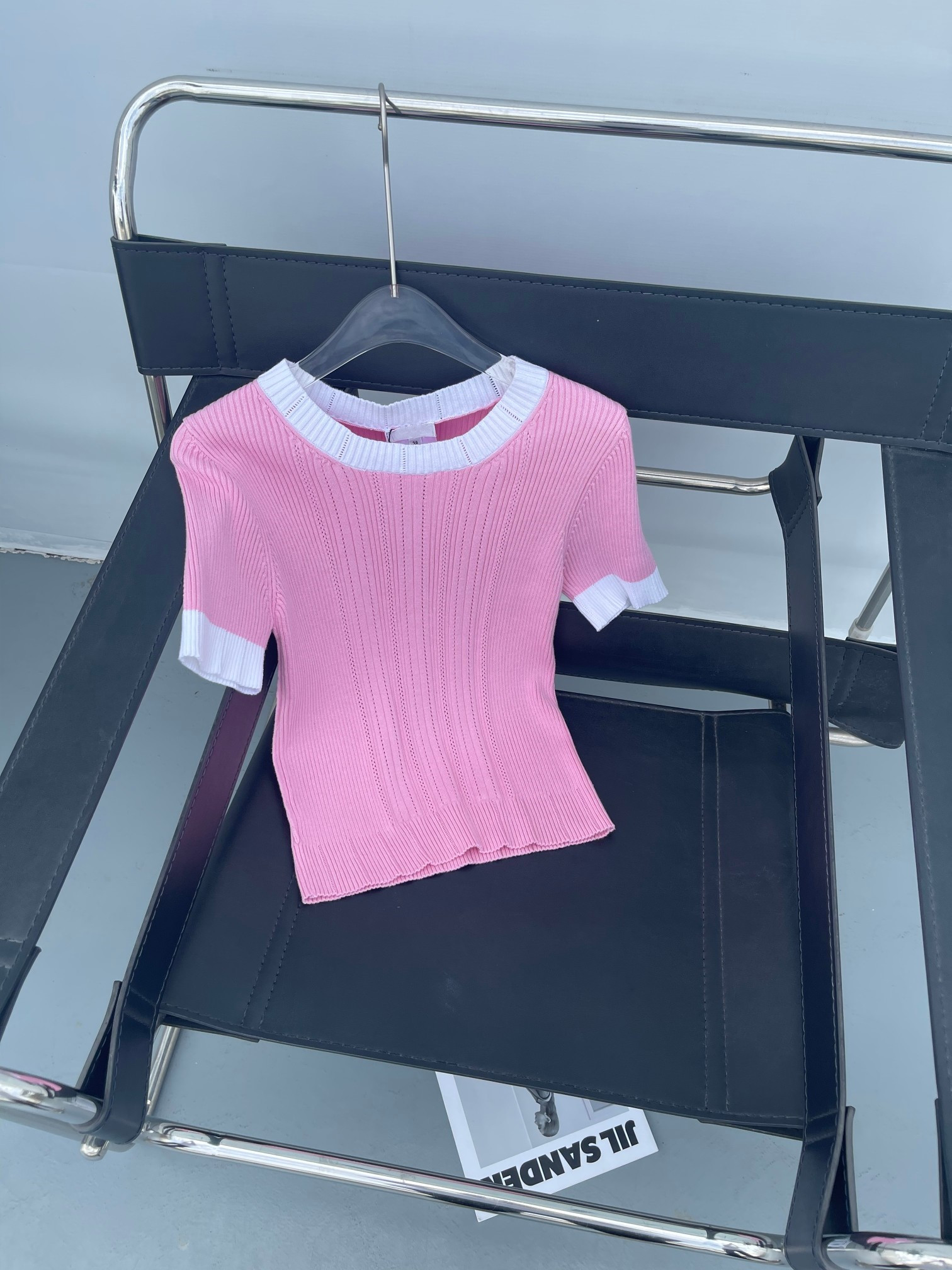 CC home 2023 spring summer new Women' T-shirt sexy top top-grade casual shirt fashion OOTD logo letters knitwear polo shirt Mother' Day birthday gift, Pink
CC home 2023 spring summer new Women' T-shirt sexy top top-grade casual shirt fashion OOTD logo letters knitwear polo shirt Mother' Day birthday gift, Pink