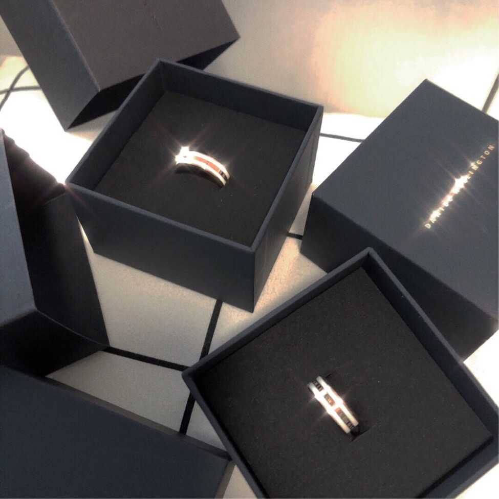 Band Rings 2022 New DW Classic Ring Fashion Personality Titanium Couples Ring Men and Women Girls Jewelry Gift Punk Hoe Pilot DW Ring G230213