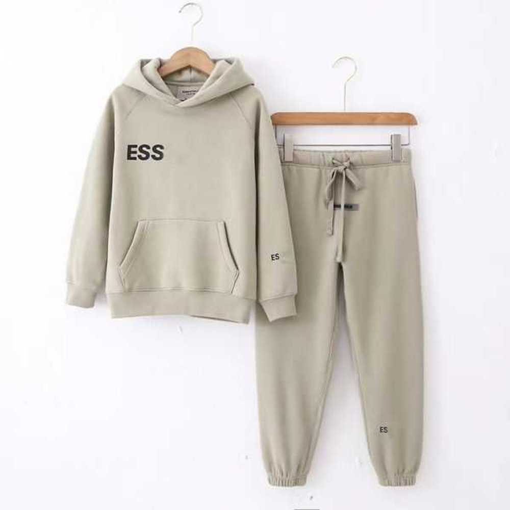 Designers Kids Cotton Sweatshirts Clothesletter Print Boys Girls Loose Hoodie Winter Classic Sweat Shirt Long Sleeve Top Crew Neckeqvm, Khaki
Designers Kids Cotton Sweatshirts Clothesletter Print Boys Girls Loose Hoodie Winter Classic Sweat Shirt Long Sleeve Top Crew Neckeqvm, Khaki
